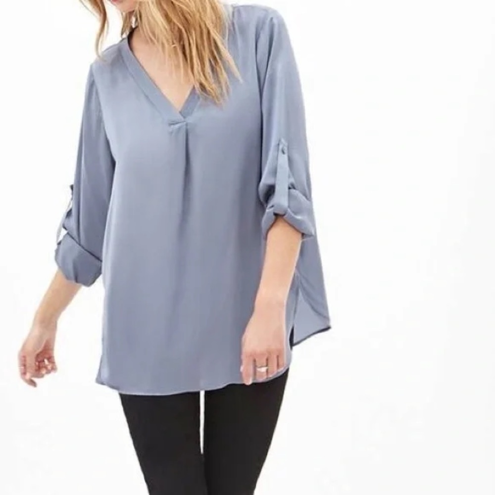Forever 21 Long Sleeves Sateen V-Neck Blouse Size M